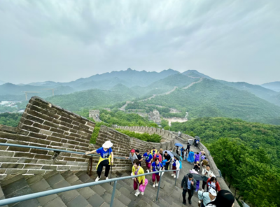 端午首日八達嶺再現“水墨丹青”奇景，園區多措并舉保障游客體驗